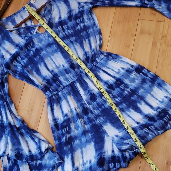 Jumpsuit shorts with peasants sleeves - Picture 9 of 11